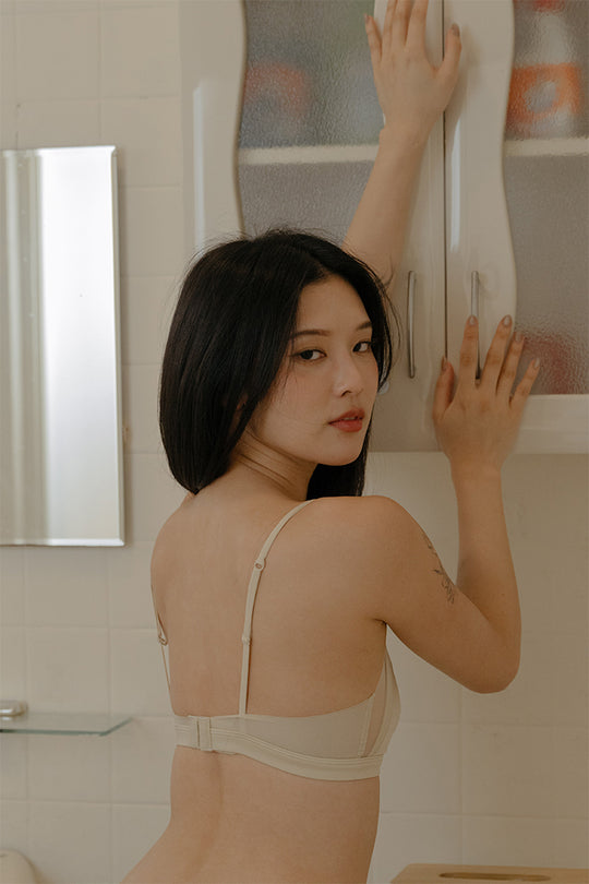 柔絲・緞面透膚三角杯|香檳金