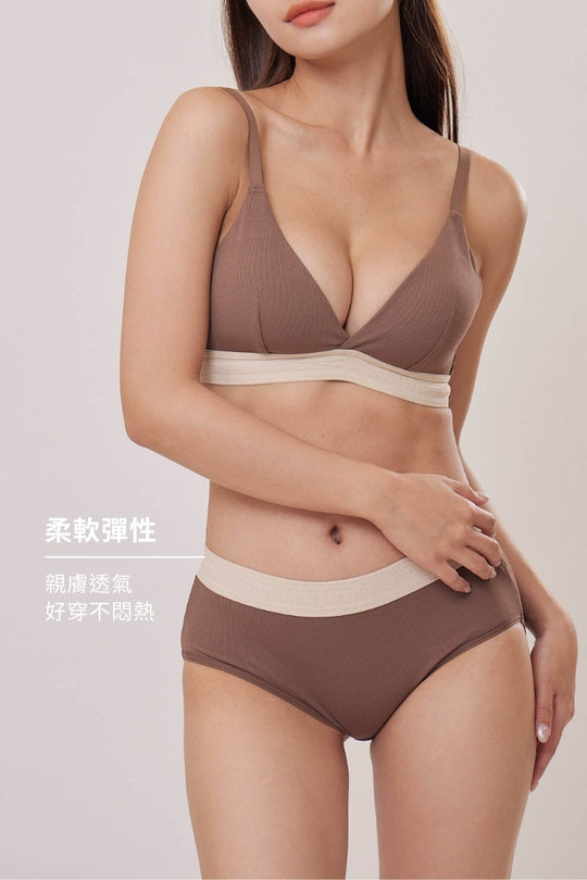 柔韌・美式深 V 拼色三角褲|可可棕