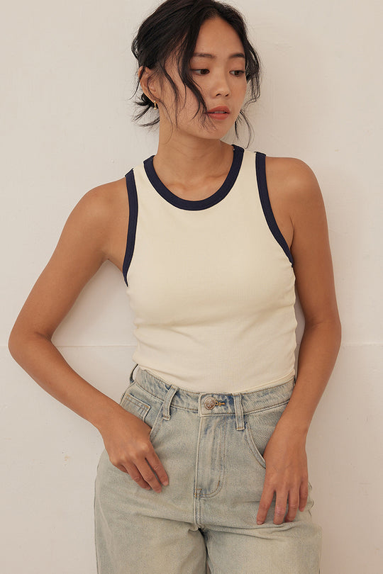 柔韌・削肩美背 BraTop|象牙白