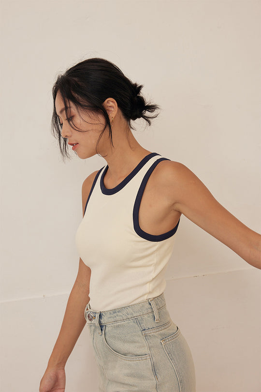 柔韌・削肩美背 BraTop|象牙白