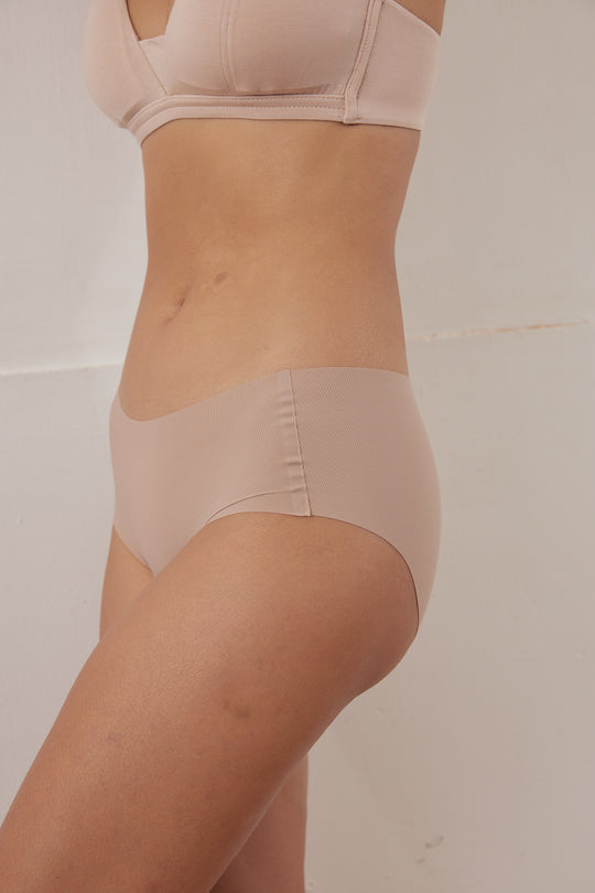 無痕・直紋裸色面膜內褲 3 件組|深木咖+胡桃棕+裸膚