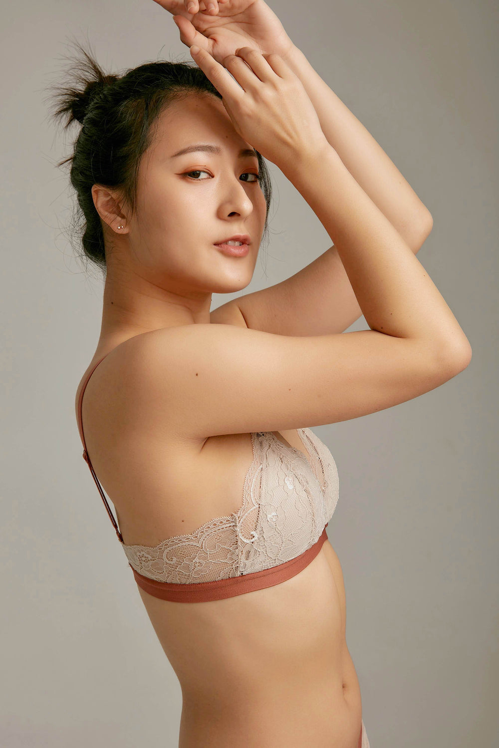 柔絲・蕾絲拼色三角杯|小鹿棕