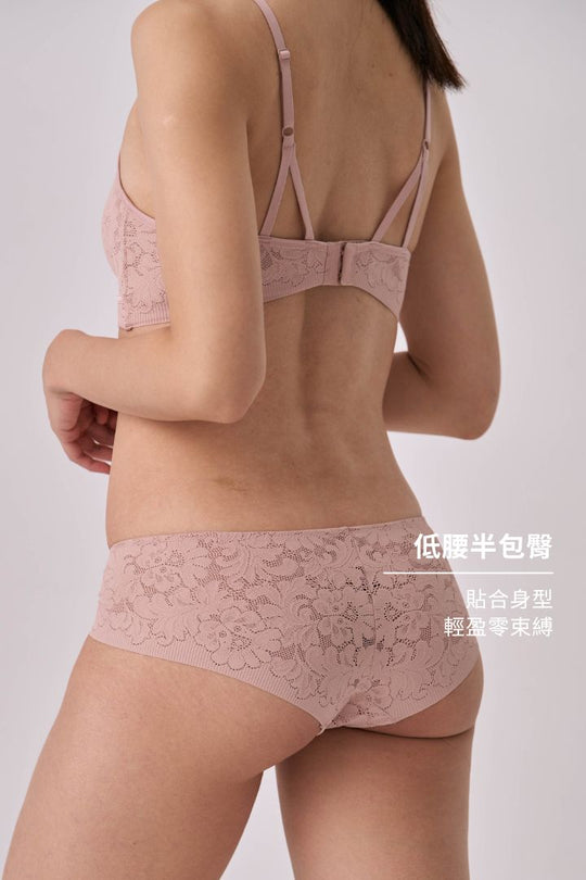 柔絲・蕾絲極簡三角褲｜乳白