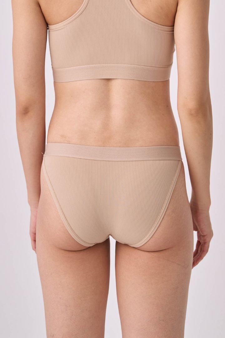 柔亮・時尚條紋半包臀三角褲｜淺卡其