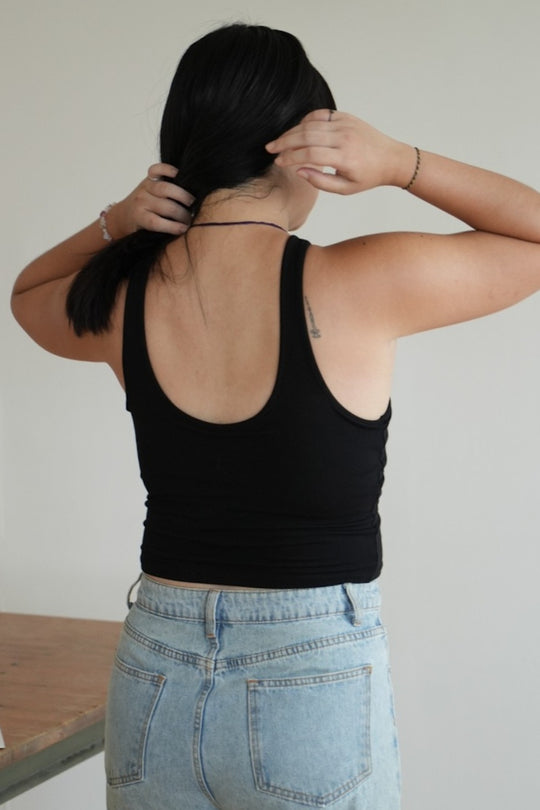 繞頸美肩 Bra Top｜黑