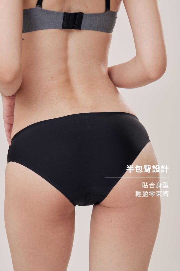 柔亮・美型低腰半包臀三角褲｜玄黑
