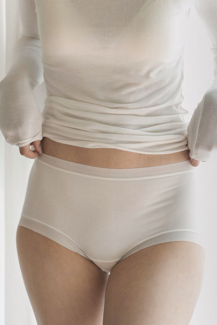 桑蠶絲全包臀內褲 女生