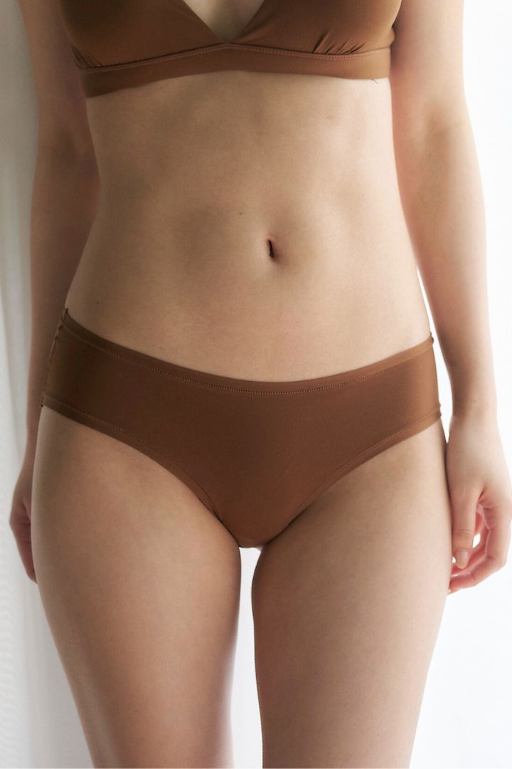 裸感三角女生內褲