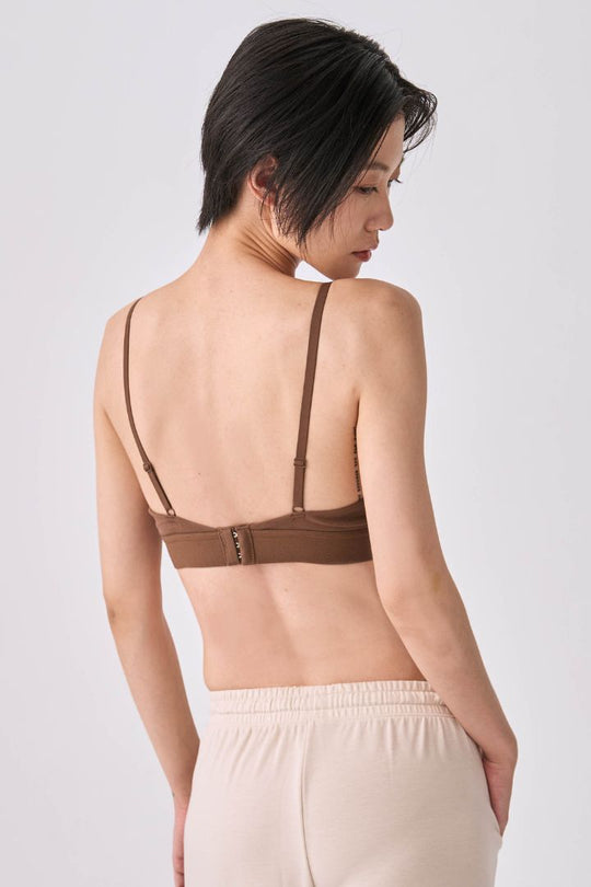 柔韌 · 低脊心純色三角杯｜焦糖咖