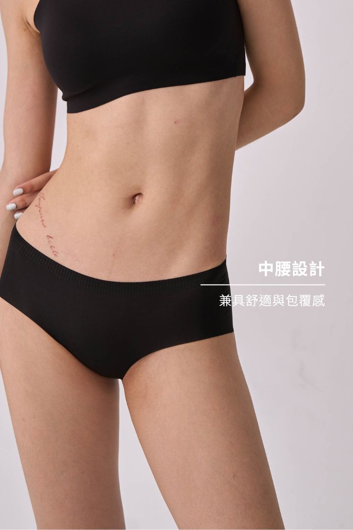 無痕 · 抗菌中腰內褲 3 件組