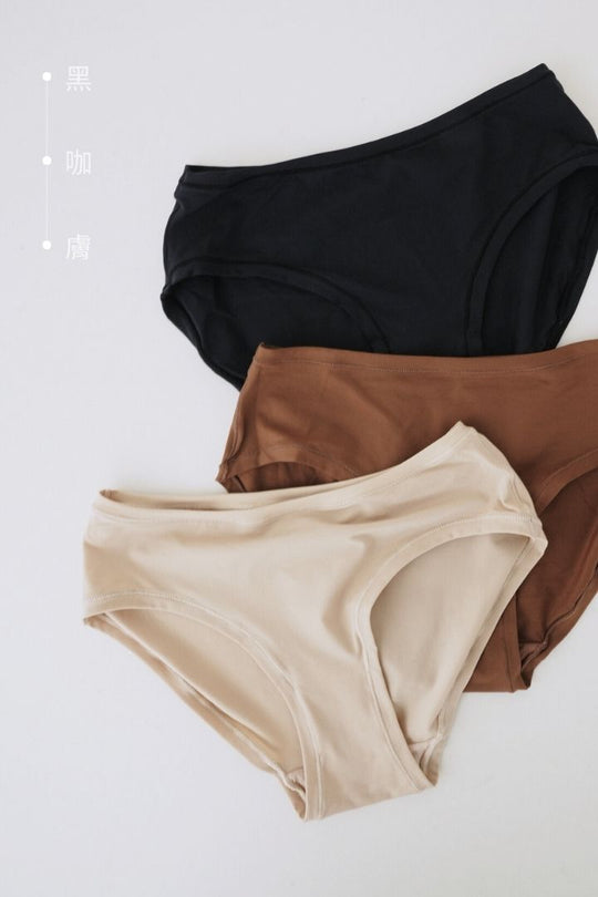 裸感三角女生內褲