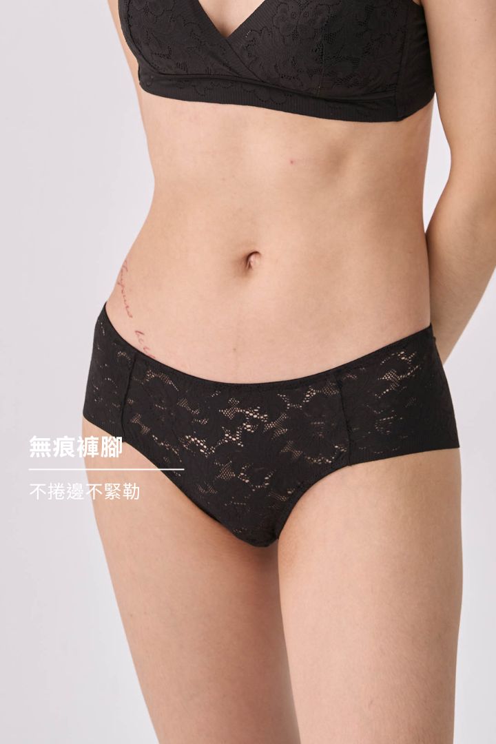 柔絲・蕾絲極簡三角褲｜黑