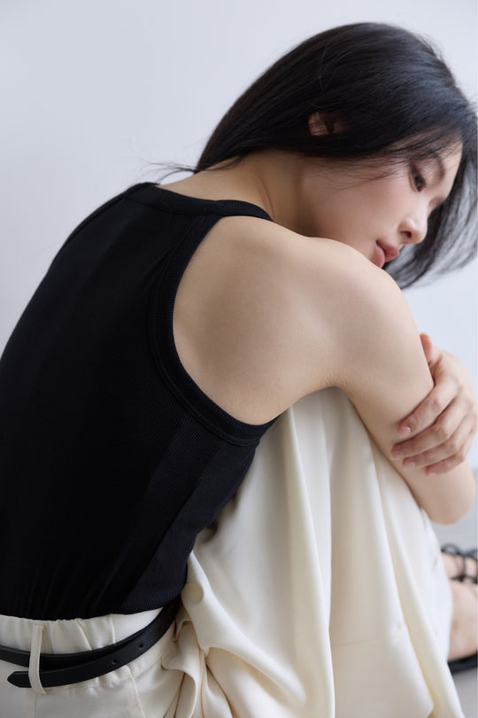 繞頸削肩 Bra Top｜黑